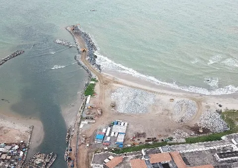 Construction of South Quay: Aerial View